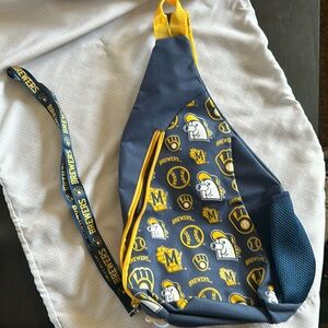 Milwaukee Brewers Sling Bag